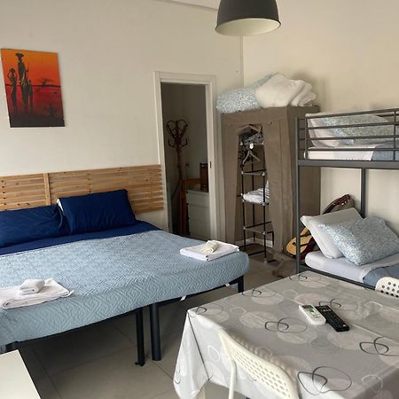 Onlyroomsrho Extérieur photo